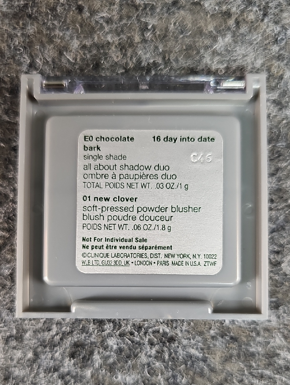 Clinique All About Shadow Duo, Day into Date & Chocolate Bark, Blush New Clover - Picture 2 of 3
